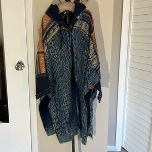 Free People sweater/poncho